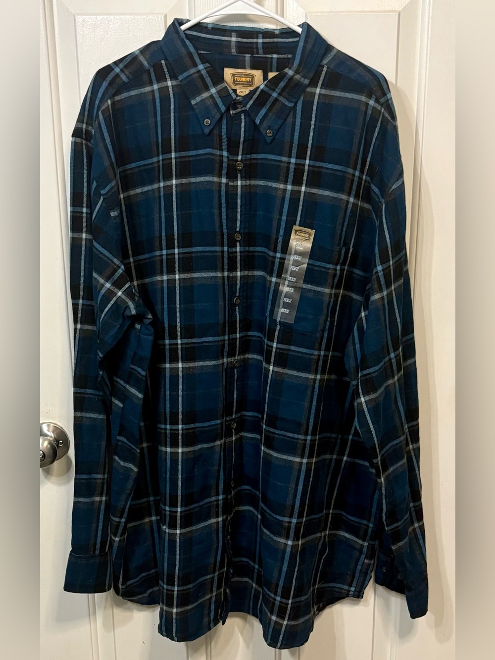 The Foundry Supply Co. Men's Navy and Black Plaid Button-Down Shirt